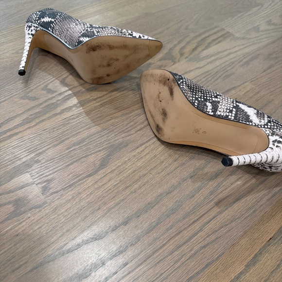 BCBGeneration Harleigh Pointy Toe Pumps Snake Print Size 9 - Picture 5 of 6